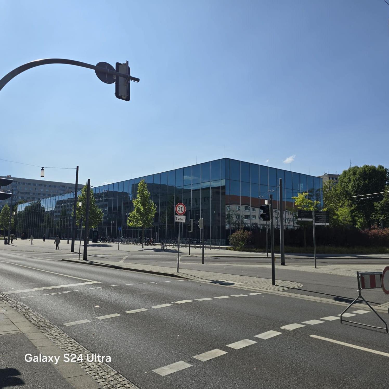 City Apart - Fewo Klimaanlage Whirpool Panoramafenster 5 Personen Kulturdenkmal Dessau-Rosslau Exteriör bild